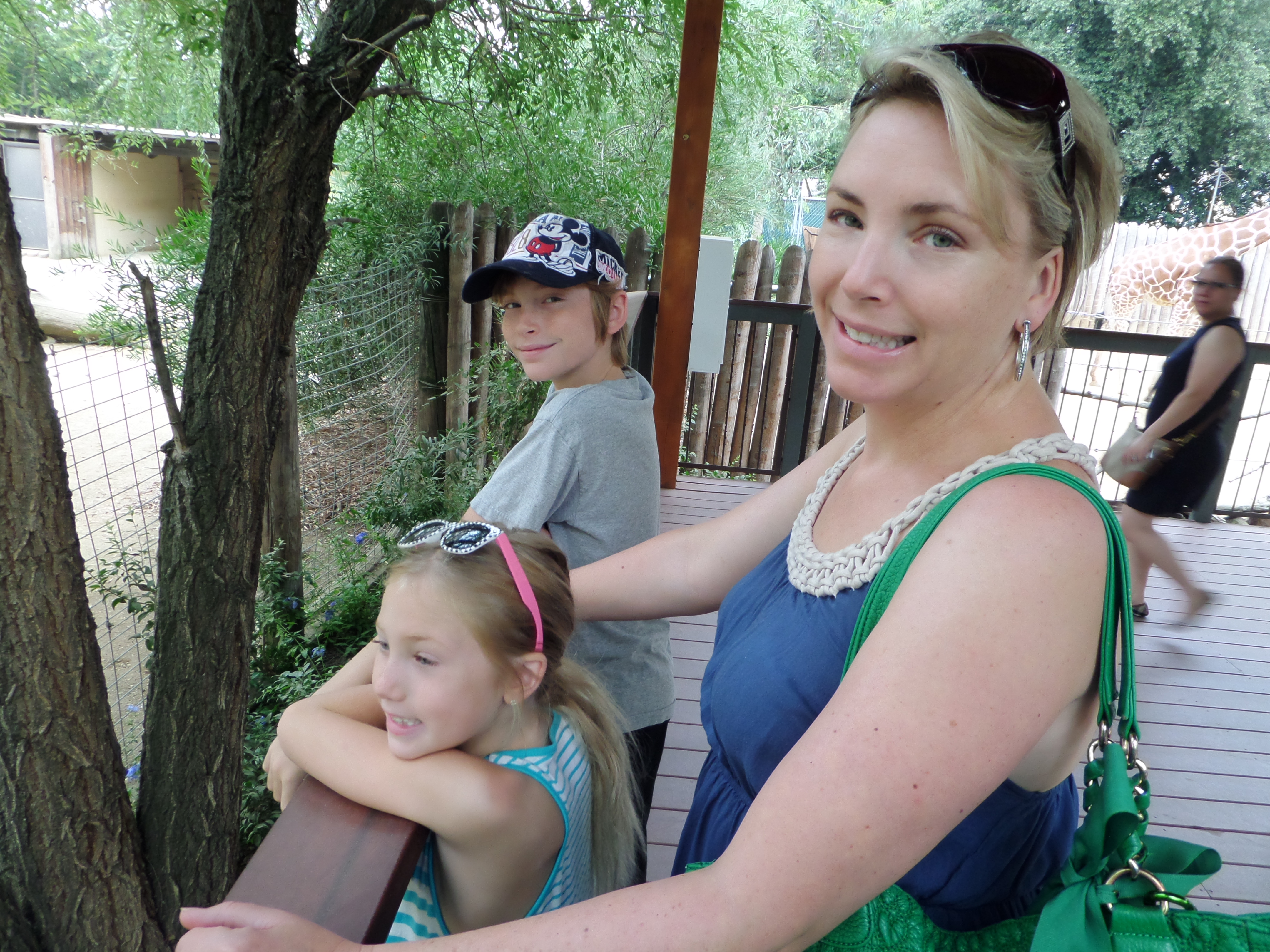 Picture of Heidi, Skyler, and Sage at the Sacramento Zoo